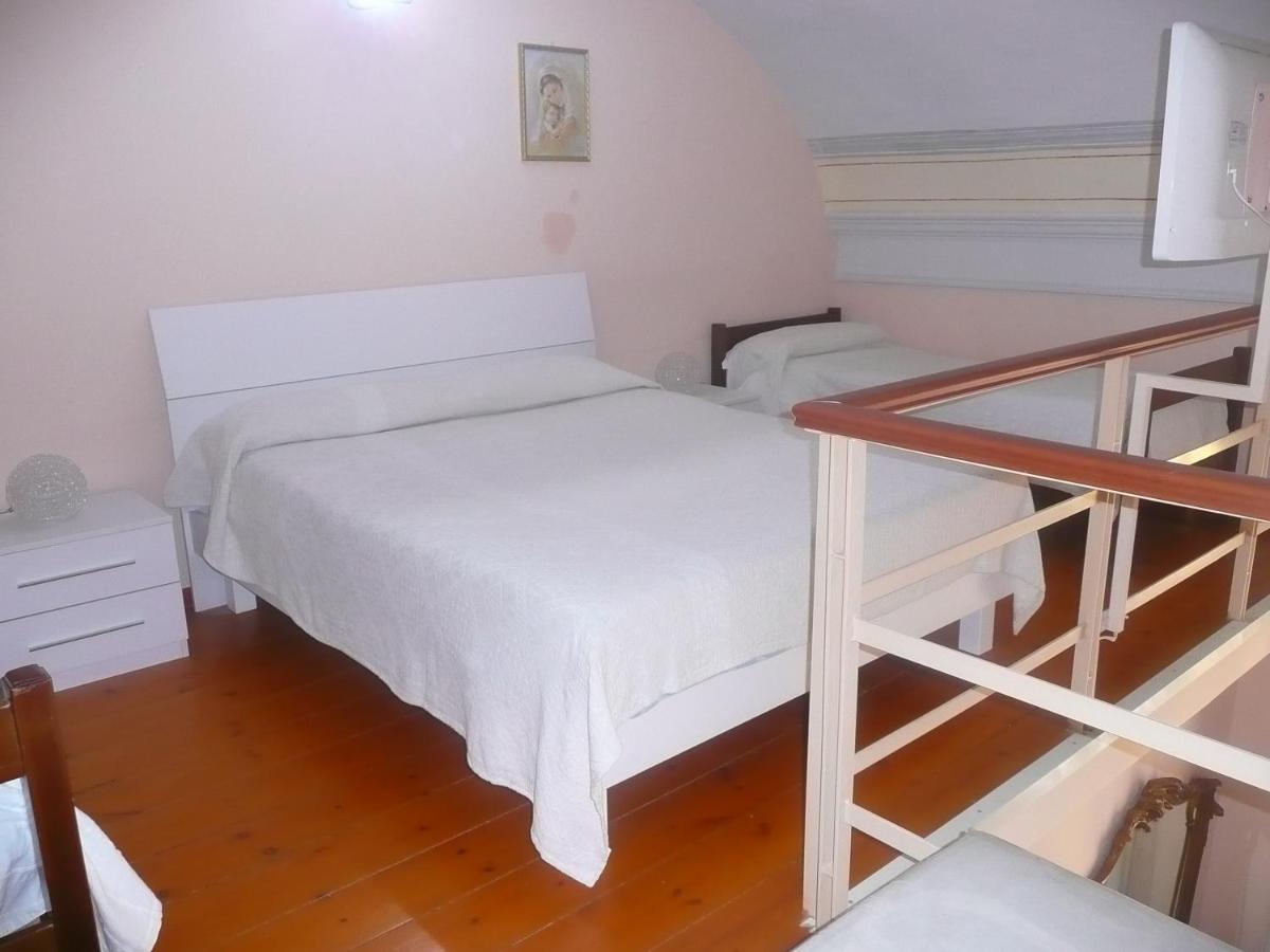 I Papiri B&B Aparthotel Ерколано Екстер'єр фото